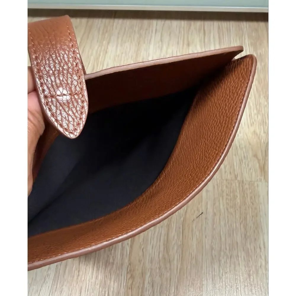 Cuyana leather laptop